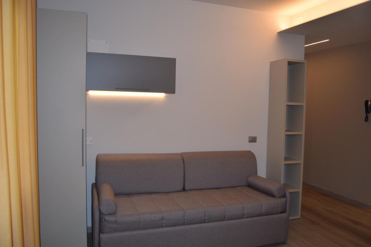 Aparthotel Orchidea Marina Tirrenia Exterior foto