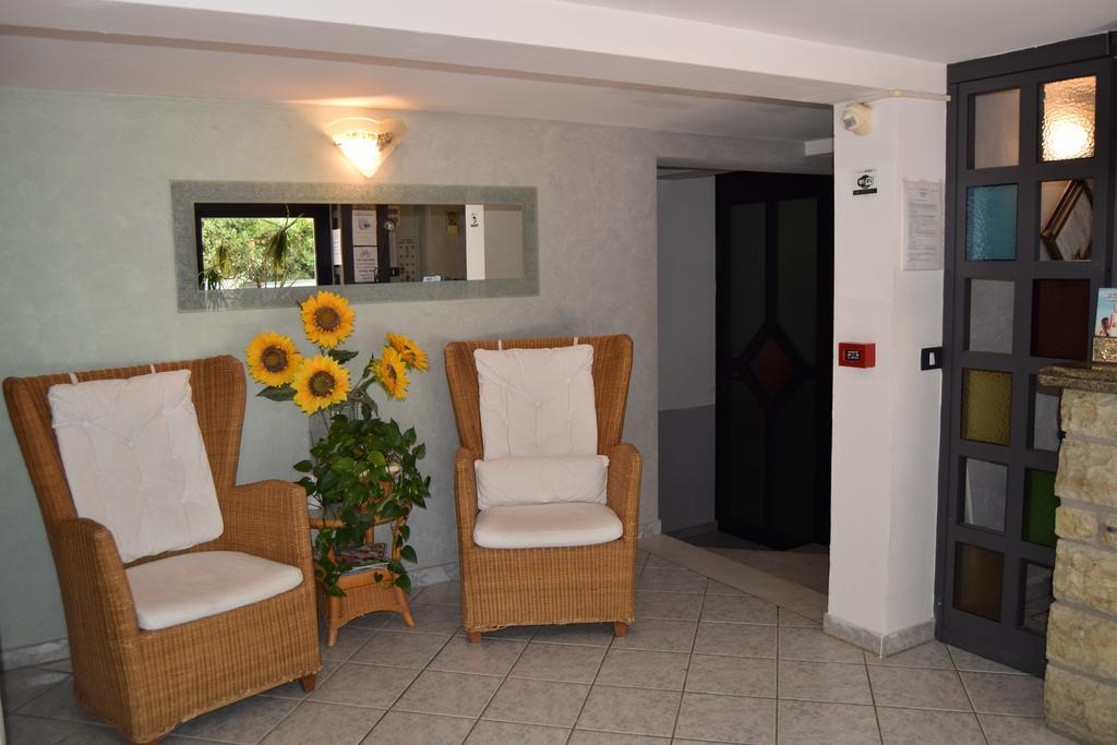 Aparthotel Orchidea Marina Tirrenia Exterior foto