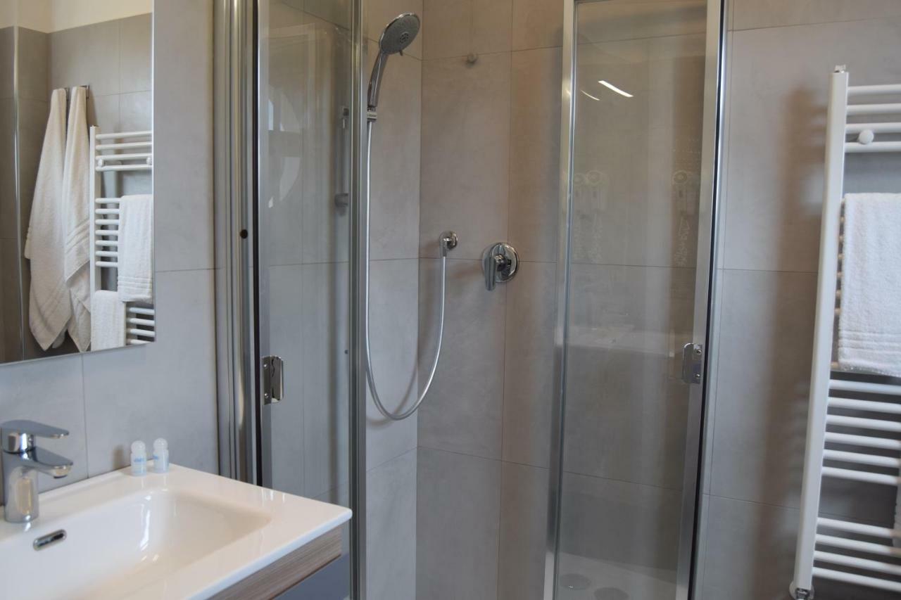 Aparthotel Orchidea Marina Tirrenia Exterior foto